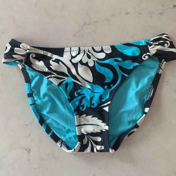 🌈5/$25 Mossimo navy/white ocean pattern bikini bottoms - Picture 2 of 6